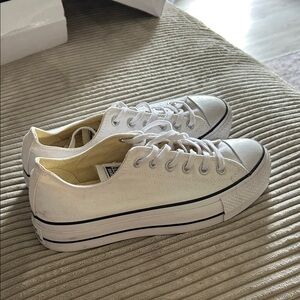 Converse platform White Low-Top Sneakers